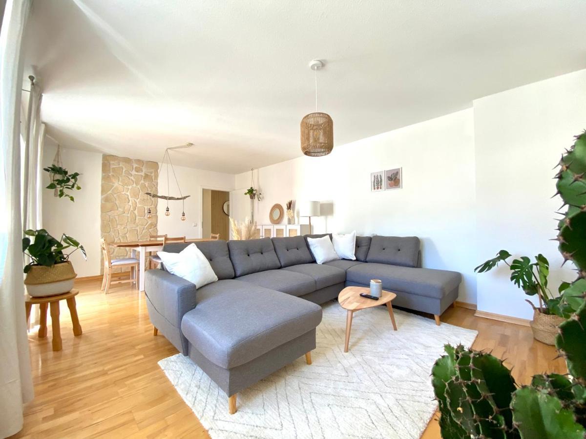 Best Butler Boho Boutique City Apartment Netflix Fussen Bagian luar foto