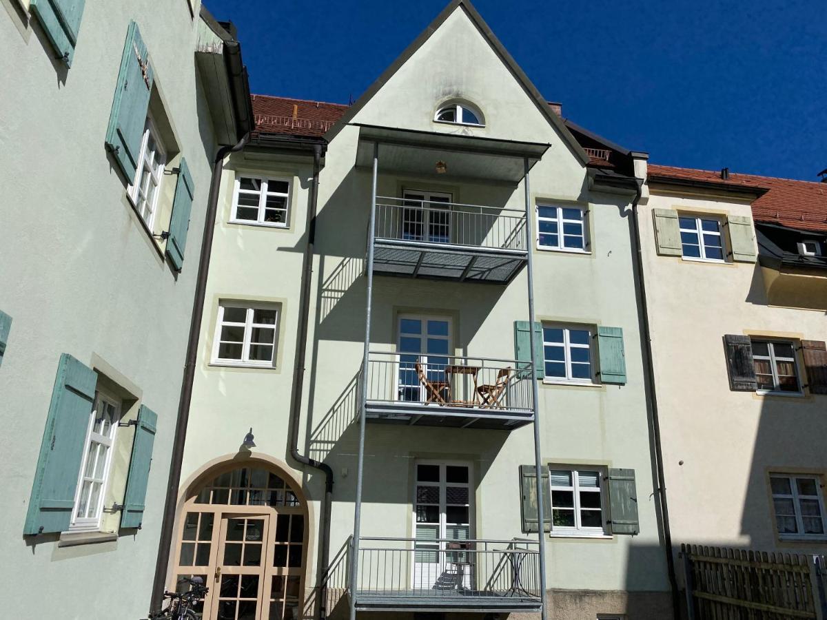 Best Butler Boho Boutique City Apartment Netflix Fussen Bagian luar foto